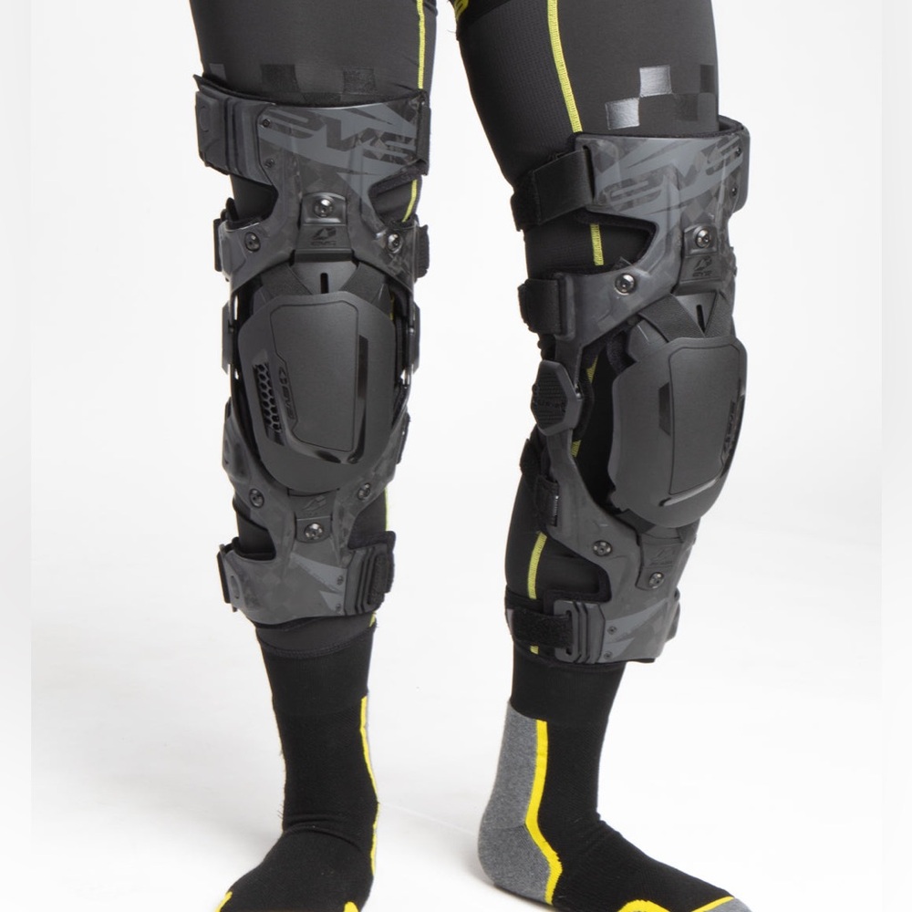 Evs Web Eclipse Knee Braces - Size Large - image 8
